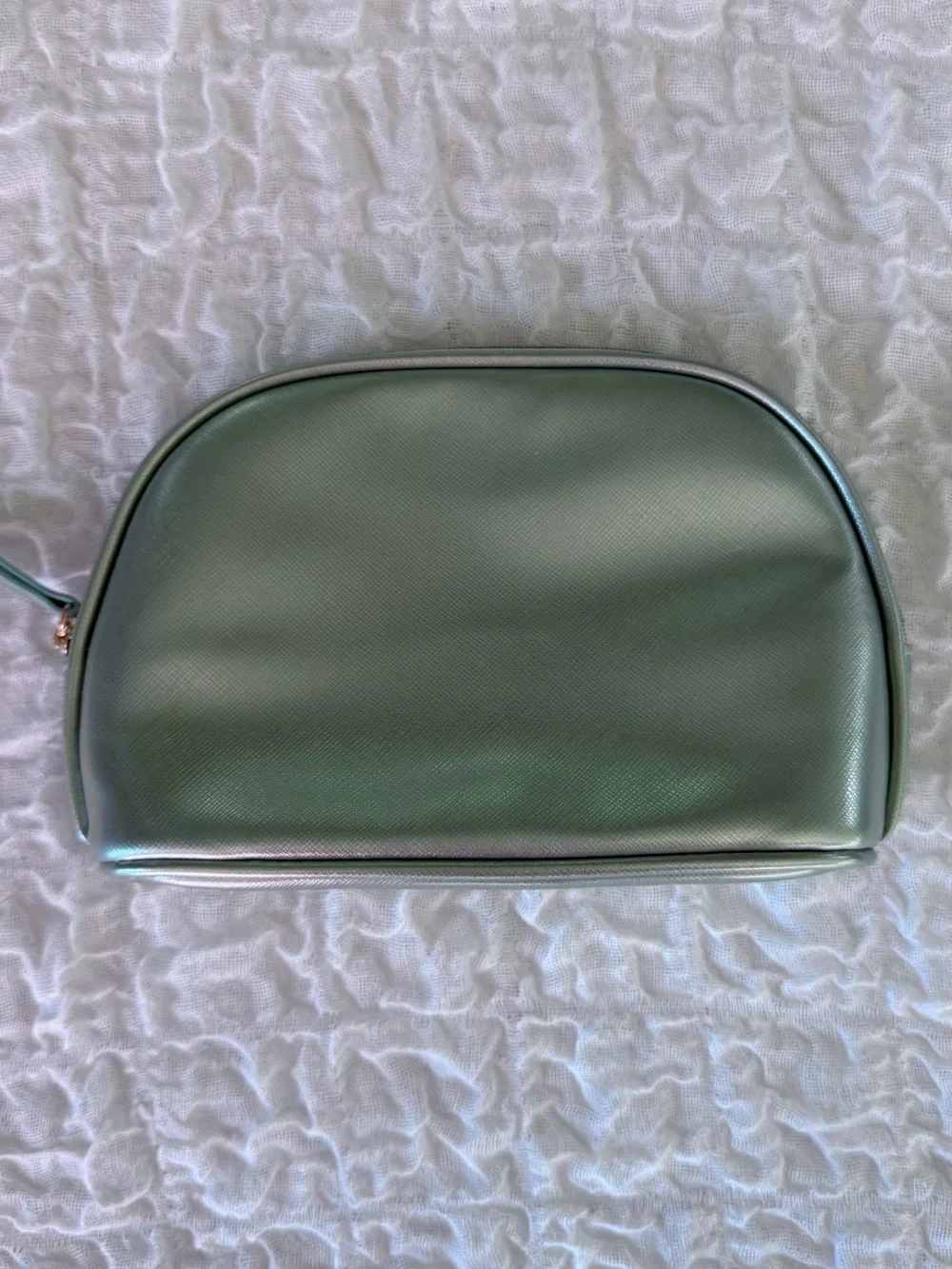 La Mer Cosmetic Case Bundle of 3